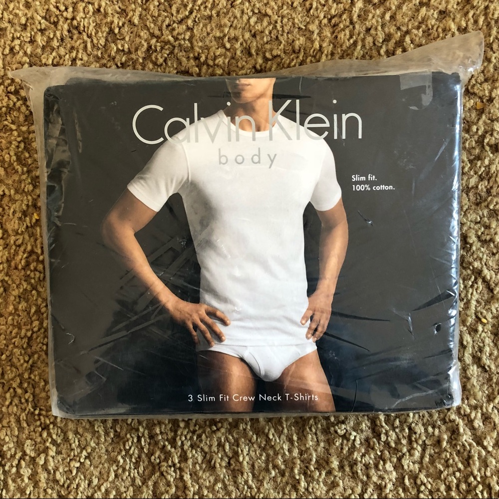 New, in original packaging crew neck slim fit CK T